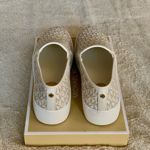 MICHAEL Michael Kors Teddy Slip Ons US 10M - Picture 4 of 6